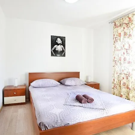 Mirasol Ii Appartamento Umago